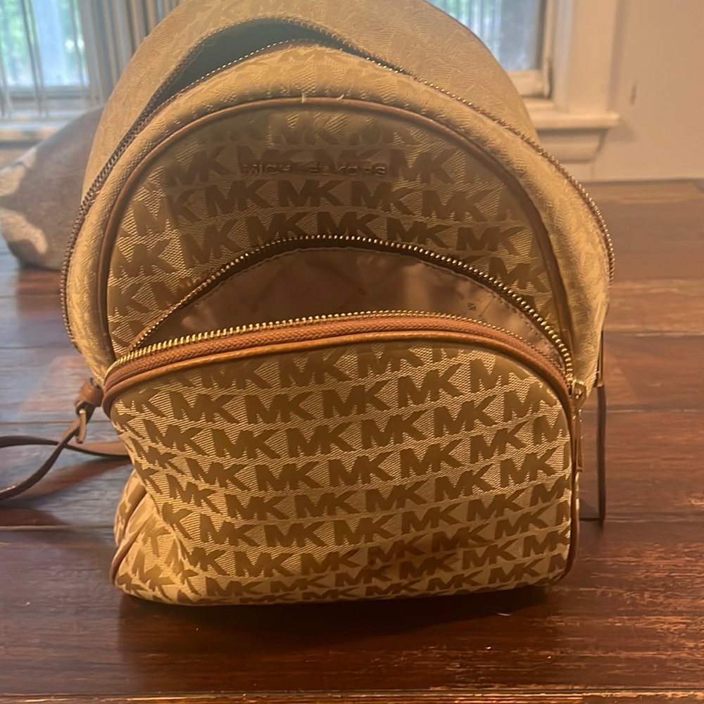 Michael Kors back pack brown